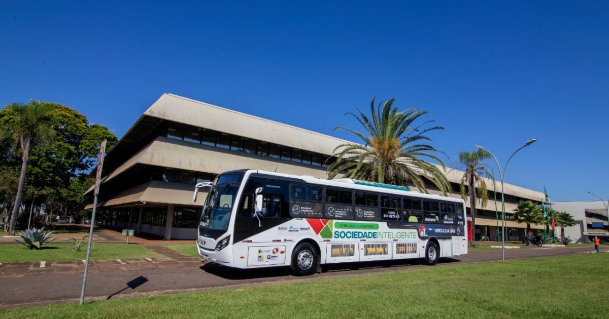 Londrina entra para a história em demonstração inédita com ônibus movido 100% a biometano no transporte urbano