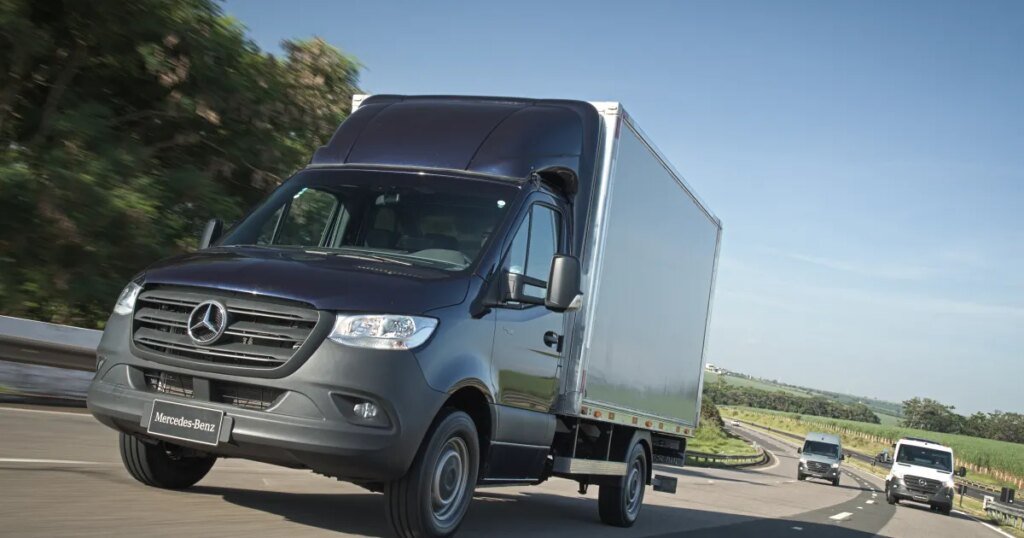 Mercedes-Benz implementa Sprinter Truck com baú 100% sustentável | Mercedes-Benz Cars & Vans Brasil