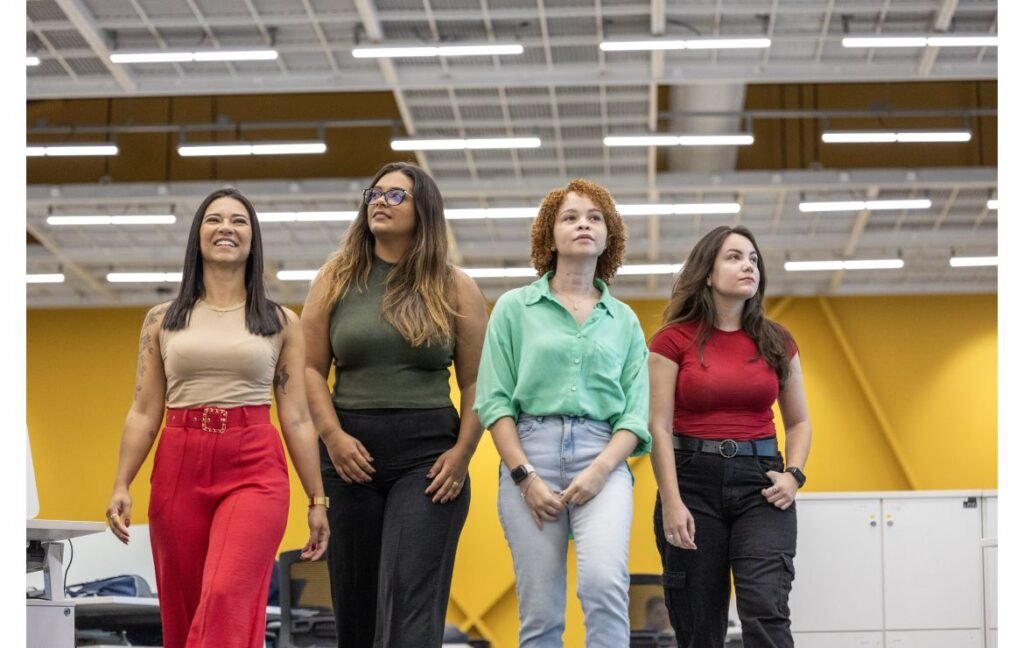 Stellantis abre vagas para o Programa Mulheres na Engenharia 2024 | Stellantis